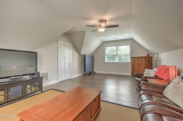 148 Forest Lane S, Blountville, TN 37617
