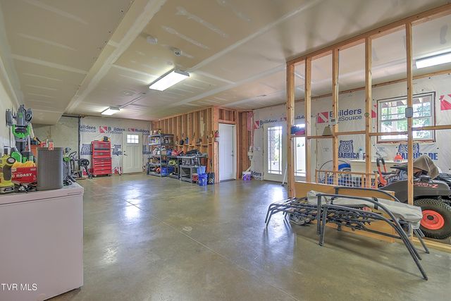 148 Forest Lane S, Blountville, TN 37617