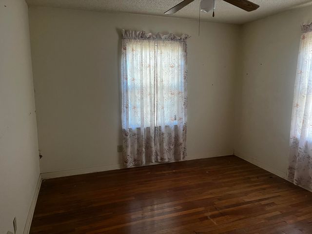 1905 48th Street, Lubbock, TX 79412