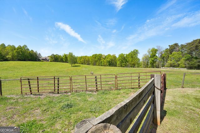 276 Barefoot Road, Lula, GA 30554