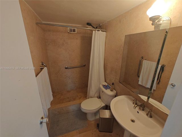 801 Brickell Bay Dr 1961, Miami, FL 33131