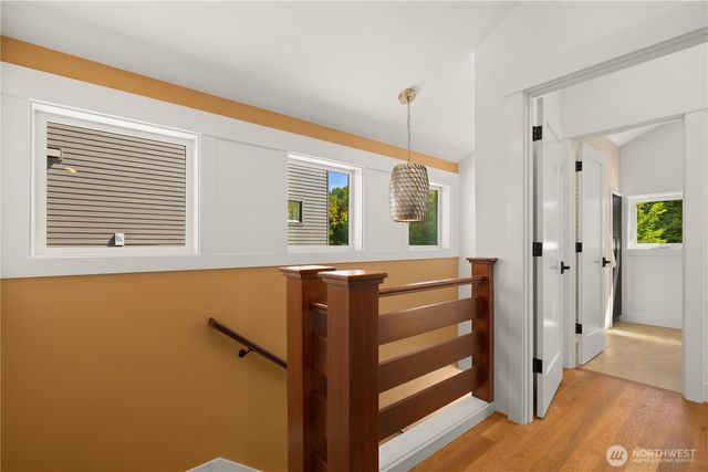 268 Fulton Street, Seattle, WA 98109