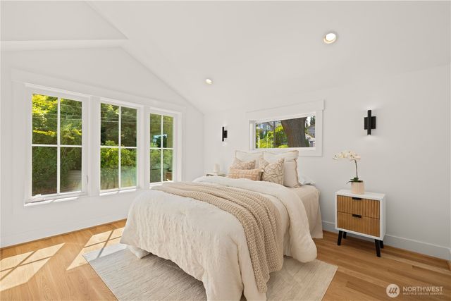 268 Fulton Street, Seattle, WA 98109