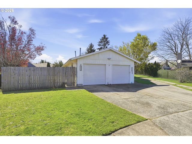 -1 Sw FOX Ct, Troutdale, OR 97060