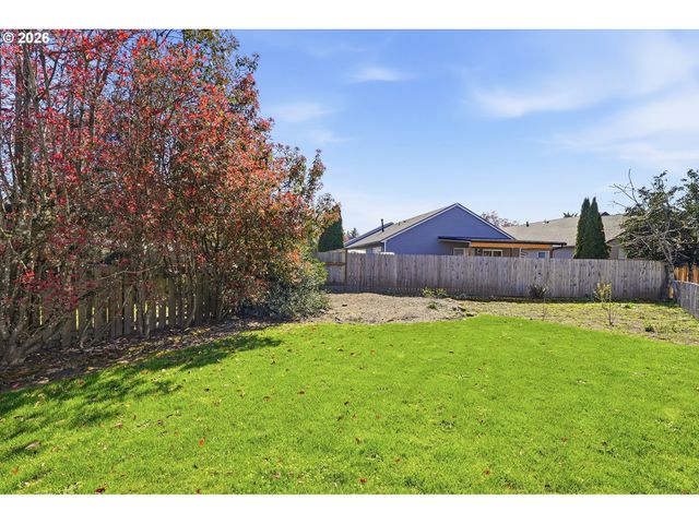 -1 Sw FOX Ct, Troutdale, OR 97060
