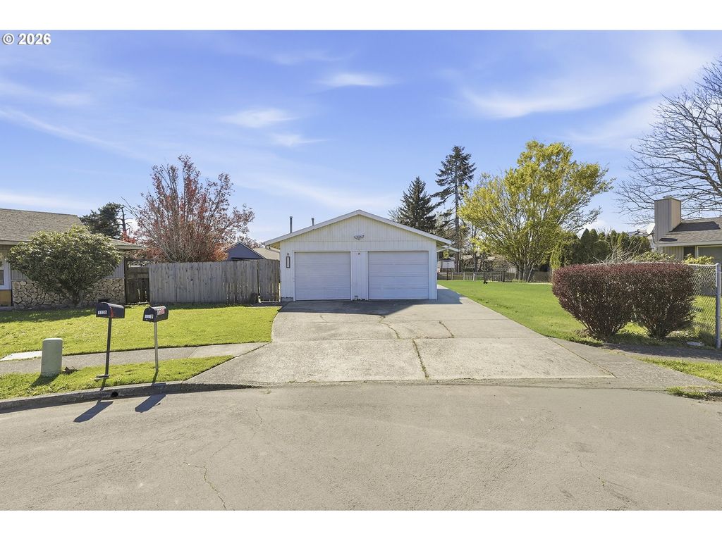 -1 Sw FOX Ct, Troutdale, OR 97060