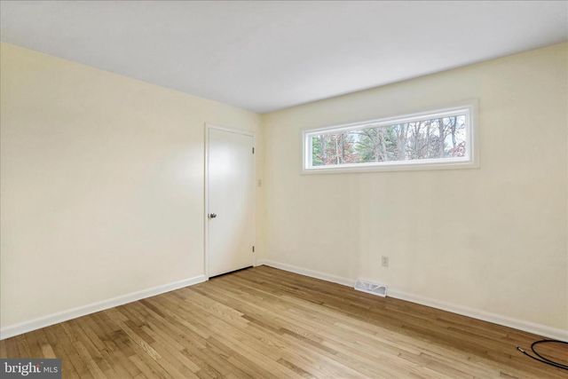 19734 LONGMEADOW RD, Hagerstown, MD 21742