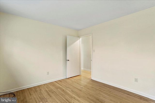 19734 LONGMEADOW RD, Hagerstown, MD 21742