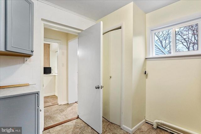 19734 LONGMEADOW RD, Hagerstown, MD 21742