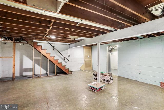 19734 LONGMEADOW RD, Hagerstown, MD 21742