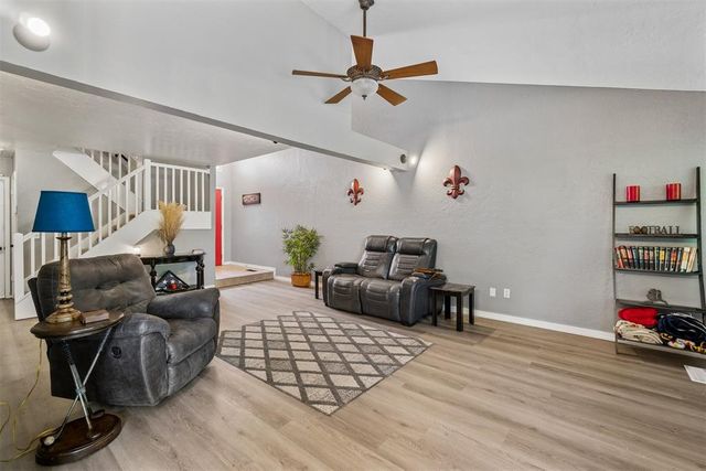 9814 Hefner Village Drive, Oklahoma City, OK 73162