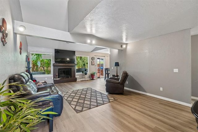 9814 Hefner Village Drive, Oklahoma City, OK 73162