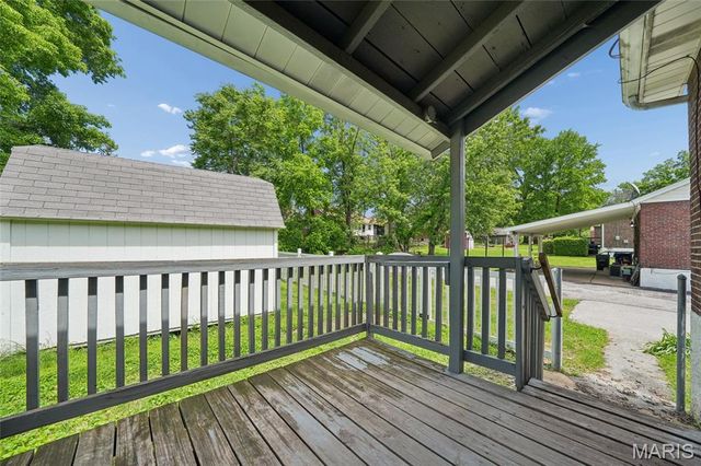 7619 Fairham Avenue, University City, MO 63130