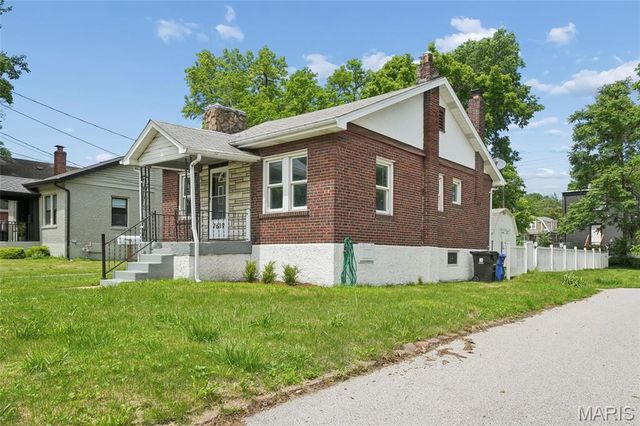 7619 Fairham Avenue, University City, MO 63130