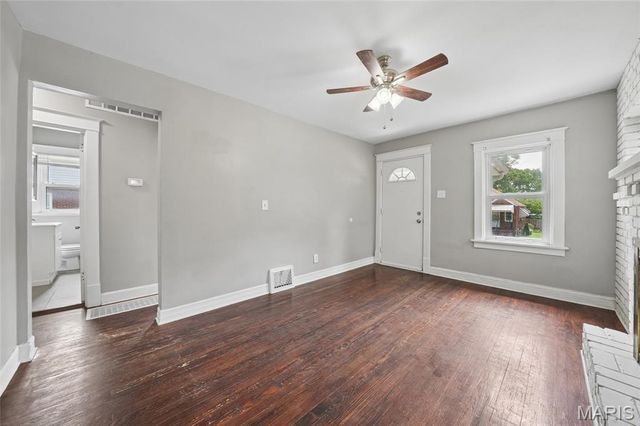 7619 Fairham Avenue, University City, MO 63130
