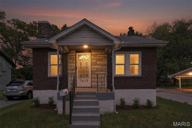 7619 Fairham Avenue, University City, MO 63130
