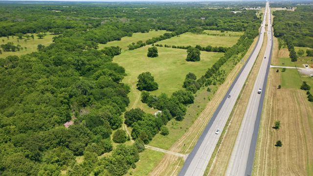 000 US Hwy 82, Sherman, TX 75092