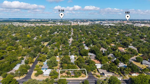 1613 Larkwood DR, Austin, TX 78723
