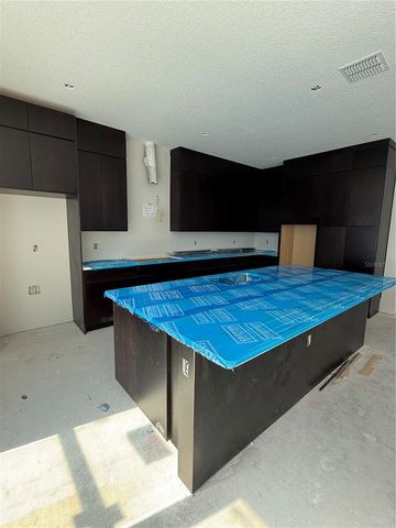 3310 W ROGERS AVENUE, Tampa, FL 33611