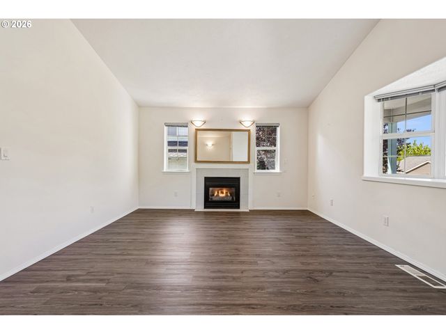 13582 Se 151ST Ter, Clackamas, OR 97015