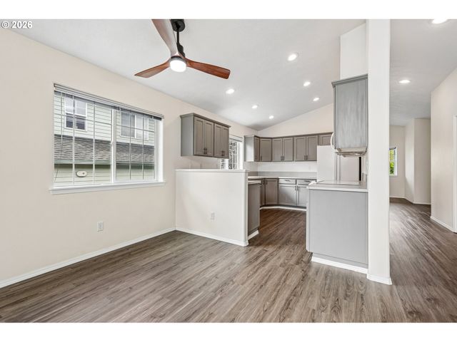13582 Se 151ST Ter, Clackamas, OR 97015