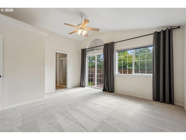 13582 Se 151ST Ter, Clackamas, OR 97015