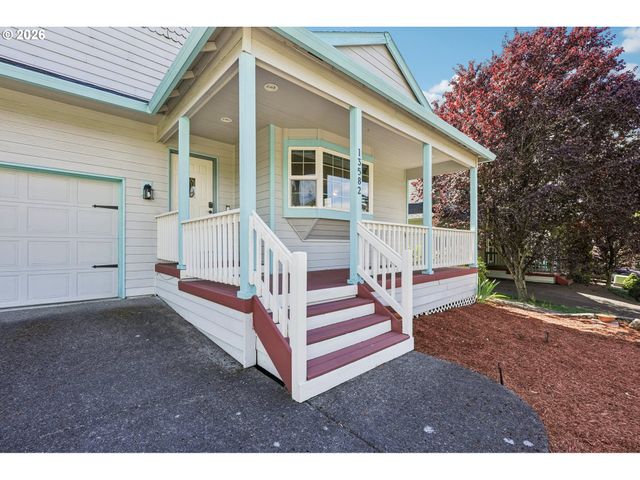 13582 Se 151ST Ter, Clackamas, OR 97015