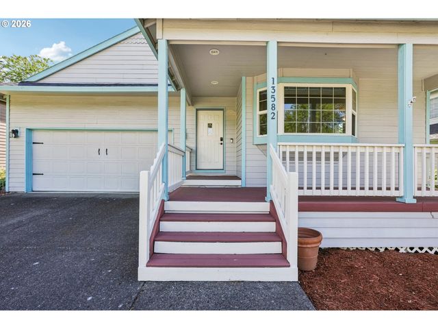 13582 Se 151ST Ter, Clackamas, OR 97015
