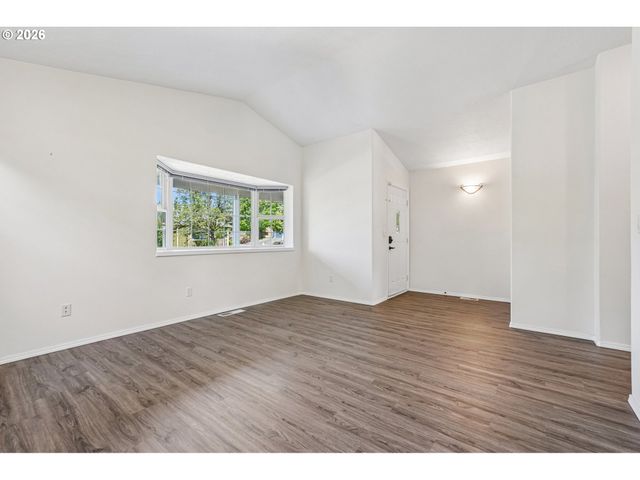 13582 Se 151ST Ter, Clackamas, OR 97015