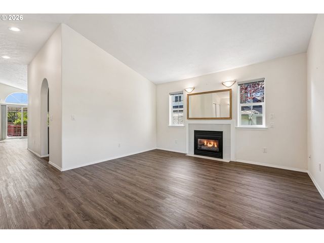 13582 Se 151ST Ter, Clackamas, OR 97015
