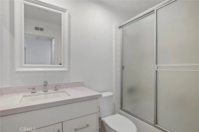 11 Brittany 7, Newport Beach, CA 92660
