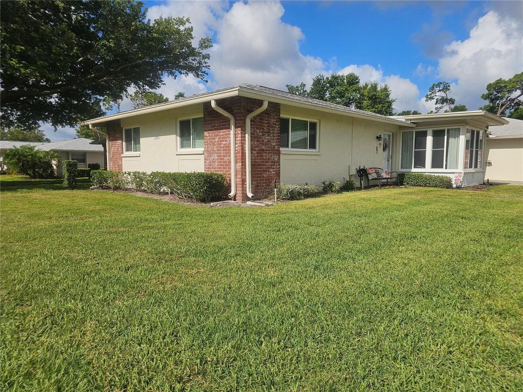 1009 QUEEN ANNE DRIVE B, Palm Harbor, FL 34684