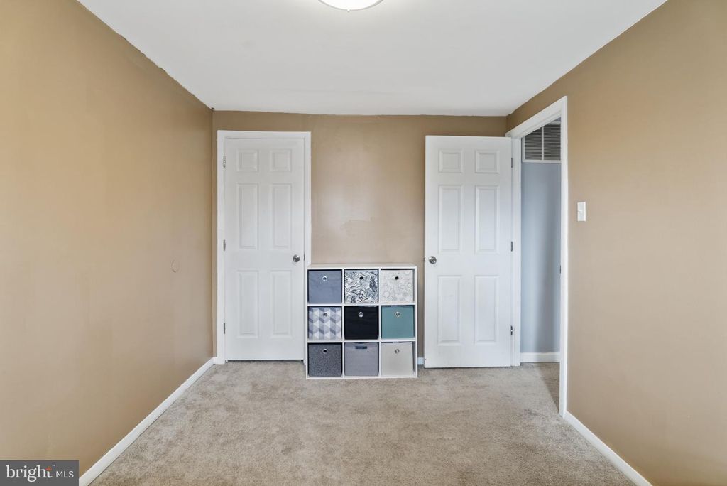 Image 26 of property listing at 526 DAISY DR, Taneytown, MD 21787