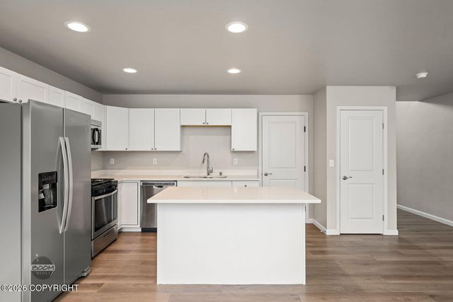 8542 N Wasilla Fishhook Road, Wasilla, AK 99654