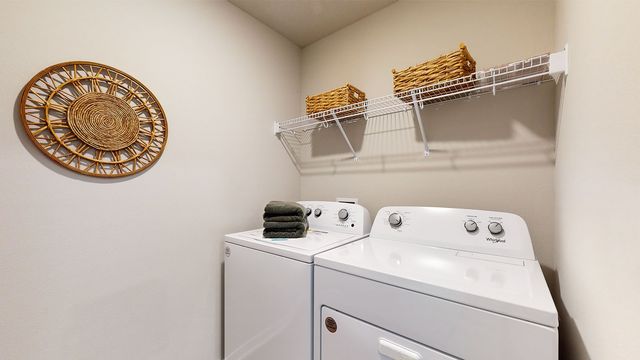 2767 Cecelia Drive, Hiawatha, IA 52233