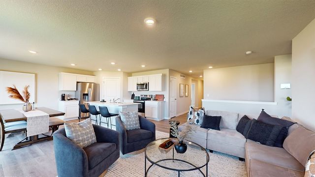 2767 Cecelia Drive, Hiawatha, IA 52233