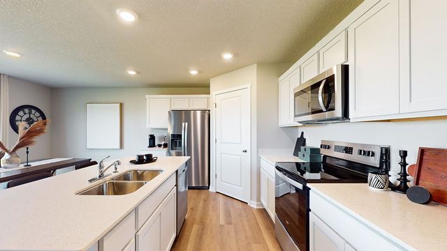 2767 Cecelia Drive, Hiawatha, IA 52233