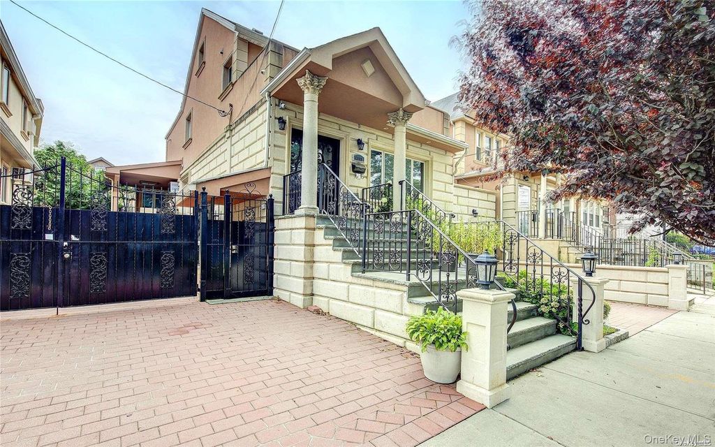 43-33 163rd Street 1 FL, Flushing, NY 11358