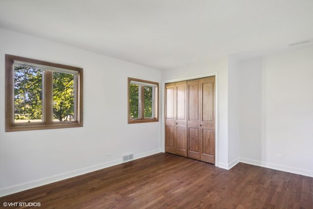 2897 87th Street, Darien, IL 60561