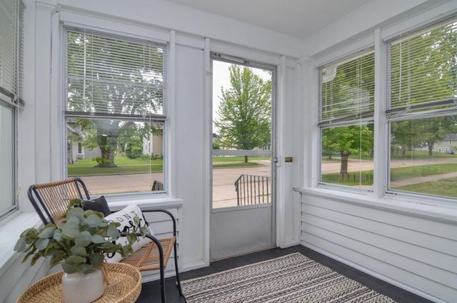 423 W 7TH STREET, Kaukauna, WI 54130