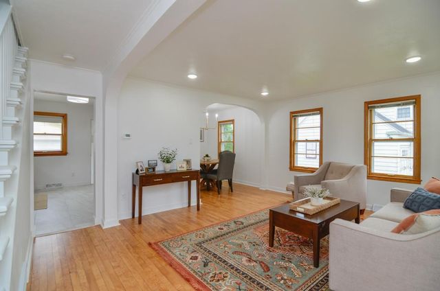 423 W 7TH STREET, Kaukauna, WI 54130