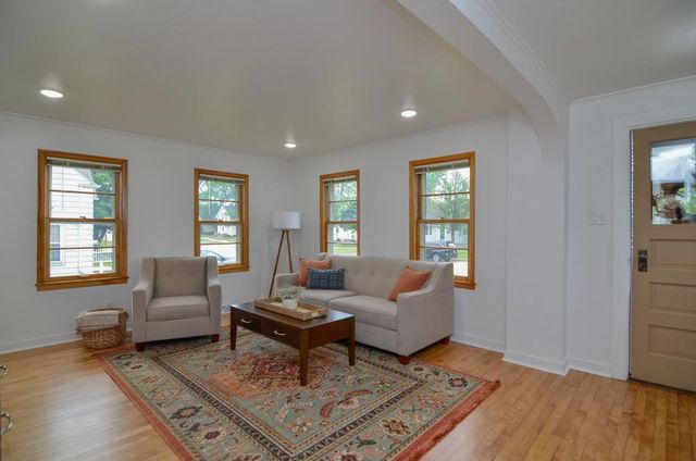 423 W 7TH STREET, Kaukauna, WI 54130