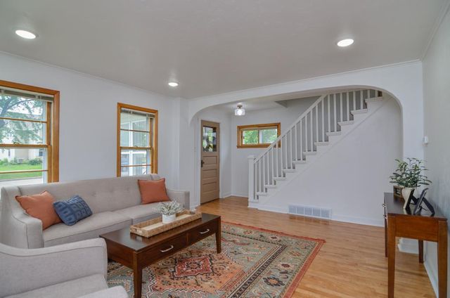 423 W 7TH STREET, Kaukauna, WI 54130