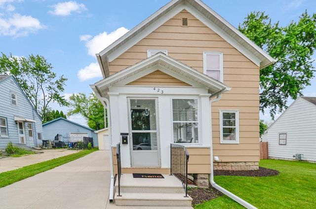 423 W 7TH STREET, Kaukauna, WI 54130