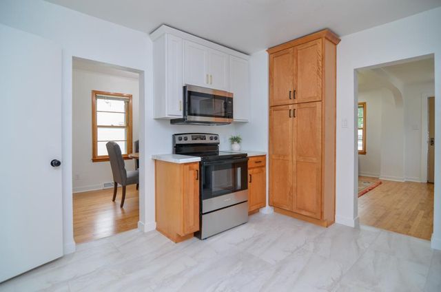 423 W 7TH STREET, Kaukauna, WI 54130