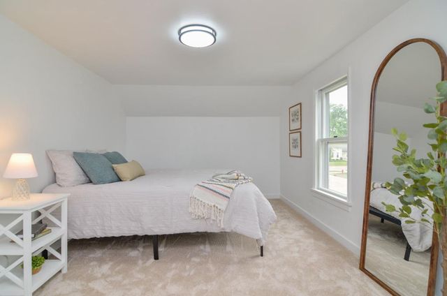 423 W 7TH STREET, Kaukauna, WI 54130