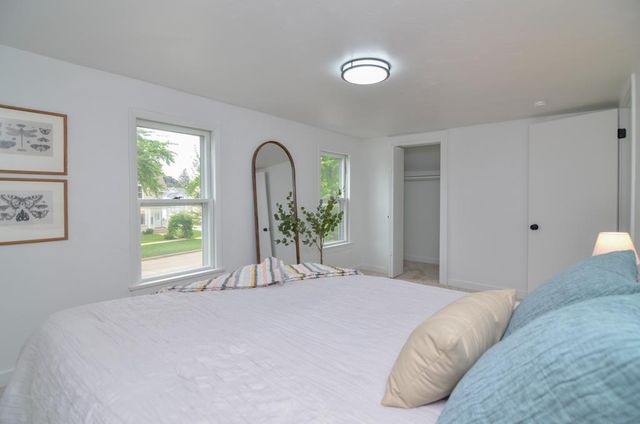 423 W 7TH STREET, Kaukauna, WI 54130