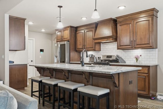 12117 E 69th Street N, Owasso, OK 74055