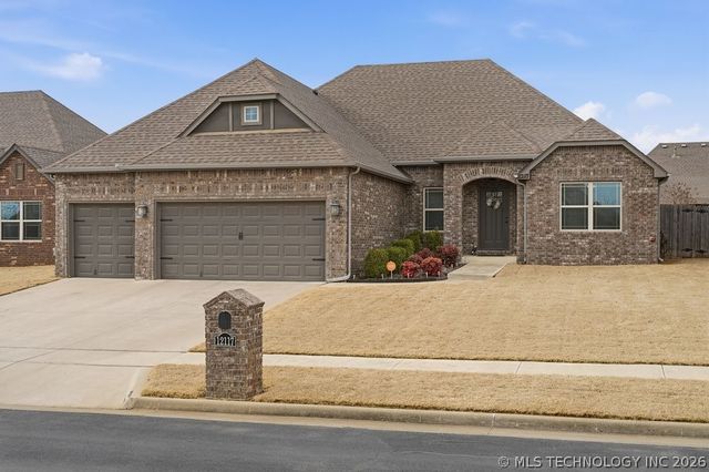 12117 E 69th Street N, Owasso, OK 74055