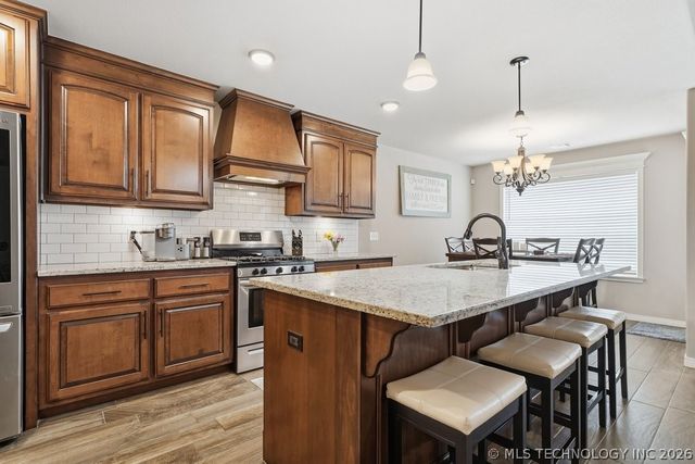 12117 E 69th Street N, Owasso, OK 74055